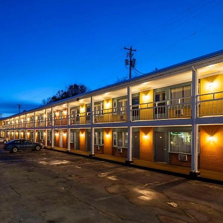 Econolodge Miramichi Esterno foto