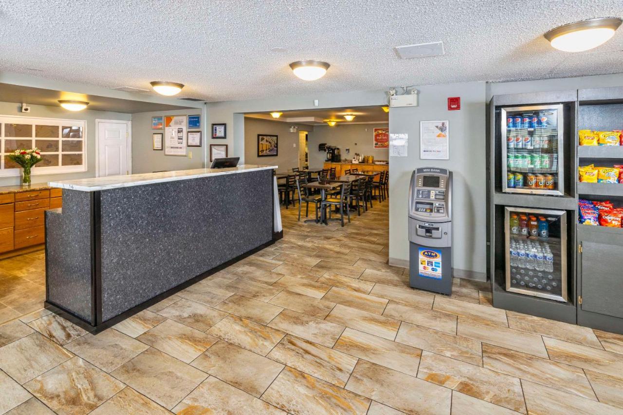Econolodge Miramichi Esterno foto