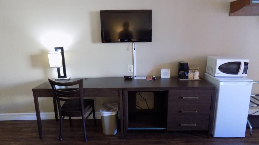 Econolodge Miramichi Esterno foto