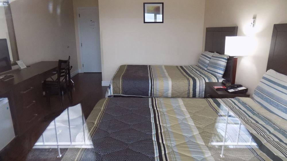 Econolodge Miramichi Esterno foto